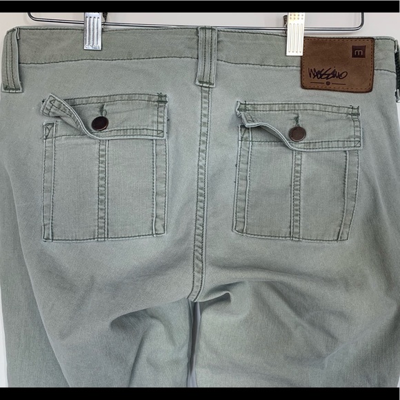mossimo capris Corduroy Button Pockets Size 7 - Picture 1 of 6